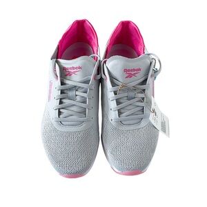 NIB Women’s Reeboks DailyFit DMX2.0 Size 6